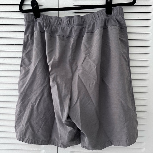 Men’s Gray Dri-fit Nike running Shorts Size XL - Picture 3 of 6